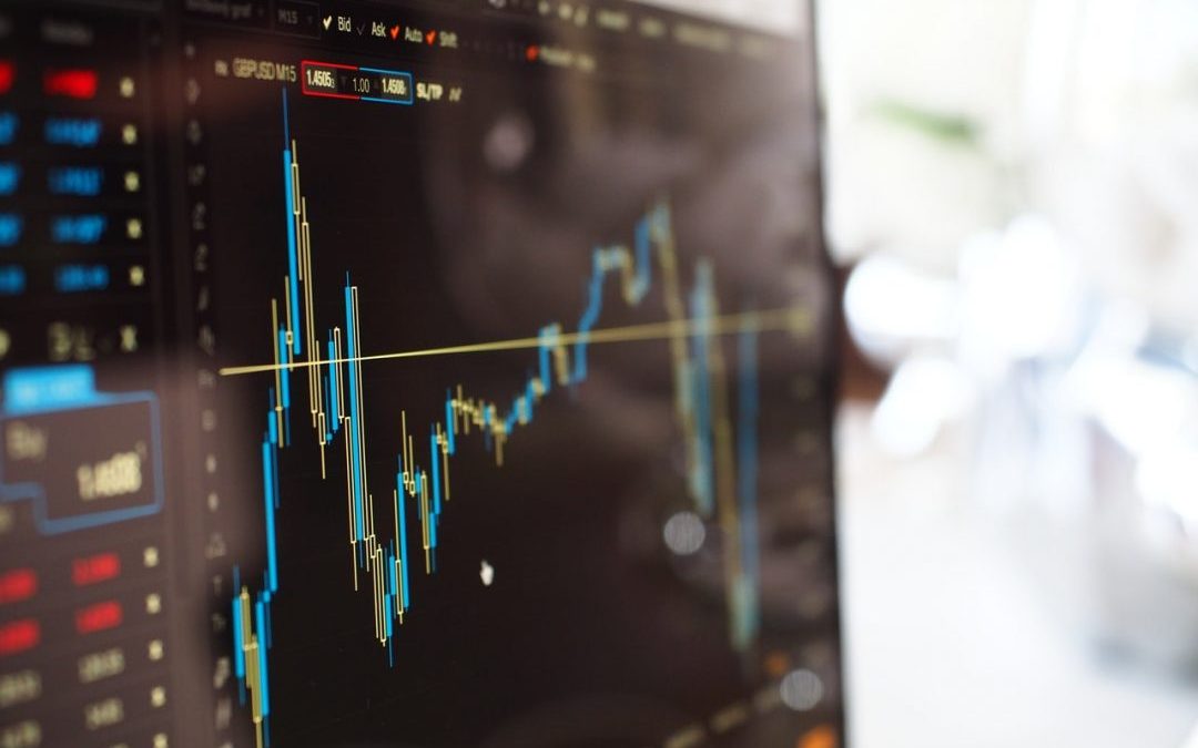 Ao operar no mercado financeiro, é possível encontrar uma variedade de rentabilidade para atingir diversos objetivos financeiros. Saiba mais em nosso post.