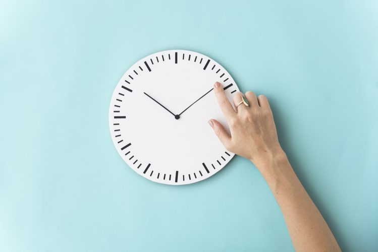 Em tempos de home office em meio à pandemia de COVID-19, a gestão do tempo desponta como um desafio constante para a produtividade