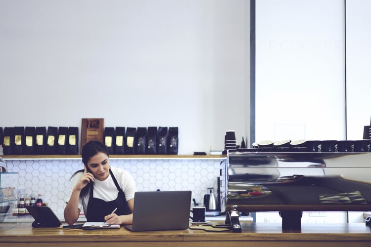 Como o setor de franchising pode responder de forma mais eficaz à urgência da transformação digital, sobretudo no contexto atual e pós-pandemia?