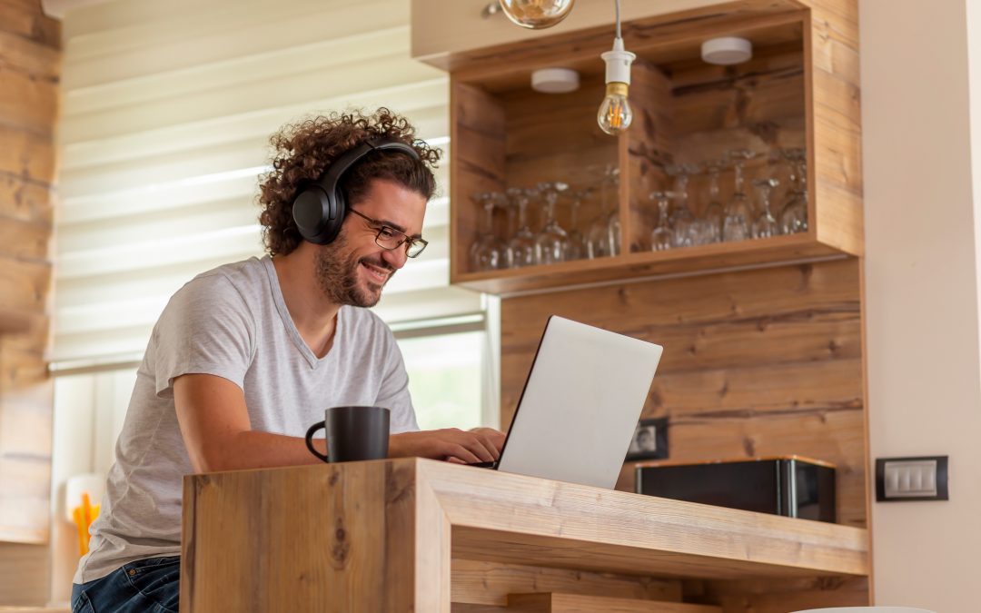 O home office se tornou uma relação de trabalho efetiva